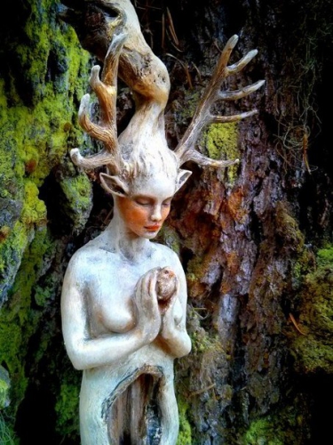 Debra Bernier - Driftwood Spirit Sculptures (2).jpg