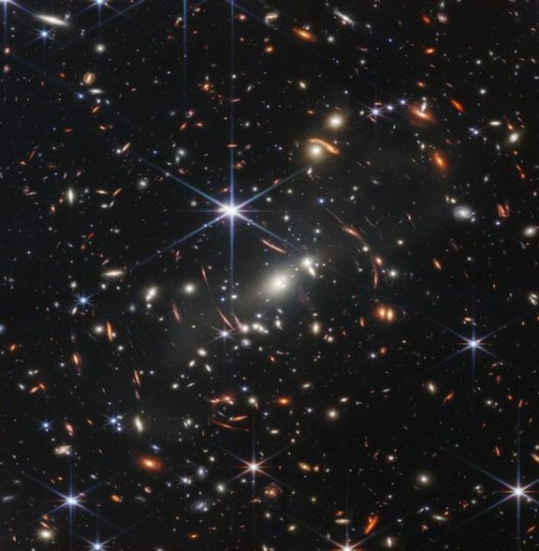 télescope spatial James Webb smacs 0723.jpg