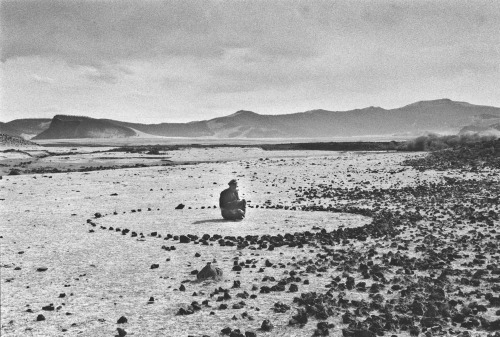 Richard Long, Nomad Circla Mongolia, 1996.png