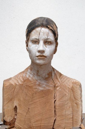 Bruno Walpoth -Italie- sculpteur sur bois_n.jpg