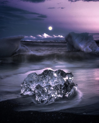 Ryan Newburn Islande_n-moon-rock.jpeg