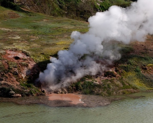 igor Chpiliénok le Mladiénets le bébé nouveau geyser de la vallée kamtchaka.jpg