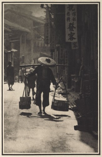 baron adolph meyer Street in China, 1912.jpg