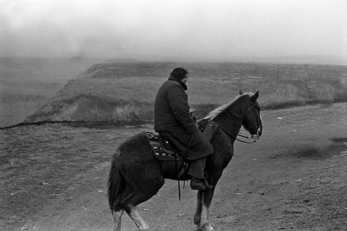 Owen Luck Vietnam veteran Sid Mills, a Yakima man,wounded-knee-1973.jpg