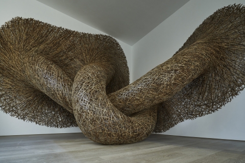 Tanabe Chikuunsai IV Connection woven bamous installations.jpg