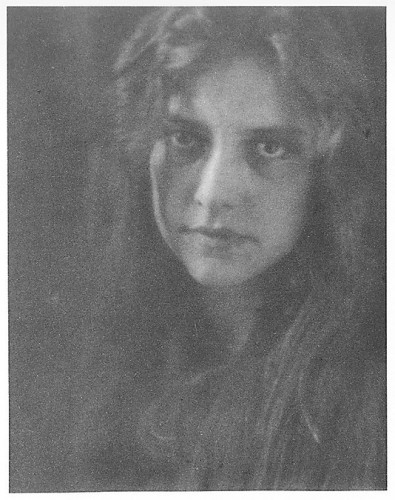Alvin Langdon Coburn étude Miss R 1904.jpg