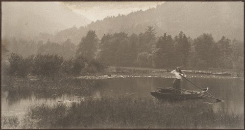 Elma Hellmann The Lady of the Lake 1903.jpg