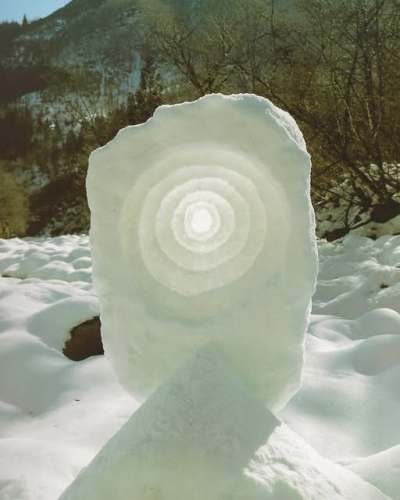 Andy Goldsworthy, Snow Circles, Izumi, Japan, 1987_n.jpg