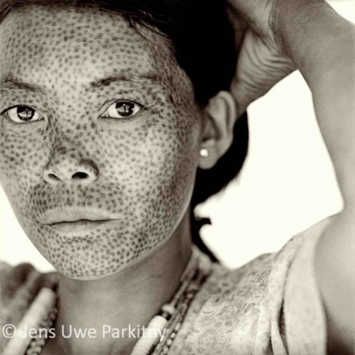 Jens Uwe Parkitny Chin-Woman Birmanie-.jpg