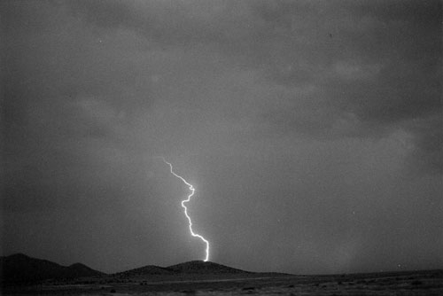 bernard plossu Santa Fe, 1983 eclair.jpg
