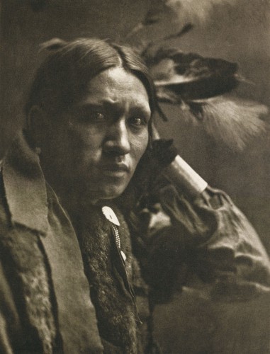 Gertrude Käsebier -Sioux Plenty Wounds 190133.jpg