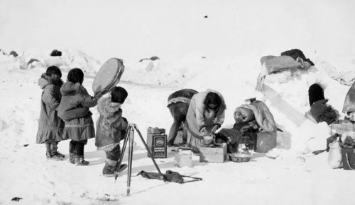 richard s finnie Richard Tikeraq, Coronation Gulf, N.W.T. [Nunavut]Finnie's camp during the making of his film Among the Igloo Dwellers 1931.jpg