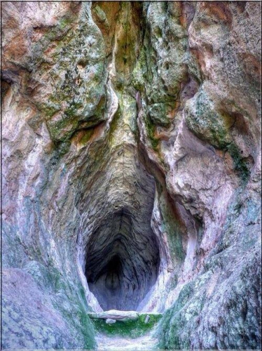 Thracian sanctuary the Womb Cave (aka “Cave Vulva”) dated XI-X century BC is located near village of Nenkovo, Kardjali region, Bualgaria. _n.jpg