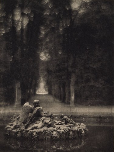 baron adolph meyer la fontaine de saturne 1912.jpg
