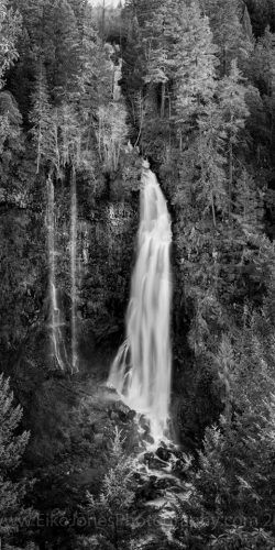 Eiko Jones Barr Creek Falls. Part of the Mill Creek Falls Scenic area near Prospect, Central Oregon_n.jpg