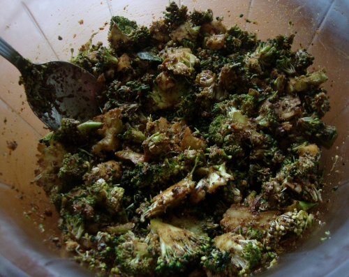 Brocolis cru mariné sauce miso et noisettes.JPG